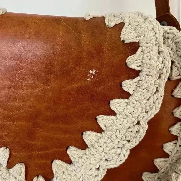 NEW Heart-Shaped Leather bag with macrame from Mexico - Picture 11 of 11